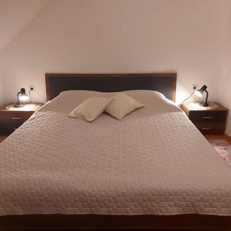 شقة Apartman Skender 3* رافنا غورا المظهر الخارجي الصورة